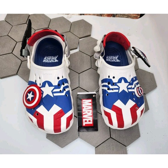 Crocs Captain America Echo Clog Men Sz 5 Boys Sz 5 Marvel Rare Red Blue White‎ - Picture 1 of 12